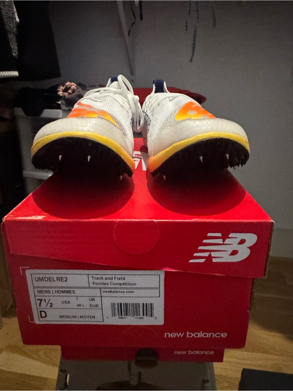 New Balance Unisex spikes men’s 7.5